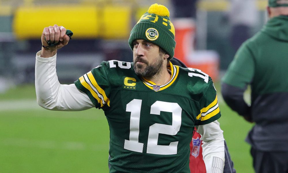 Aaron Rodgers closing in on reworked contract with Green Bay Packers as