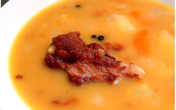 pea-soup-with-smoked-pork-ribs.jpg Pea Soup With Smoked Pork Ribs