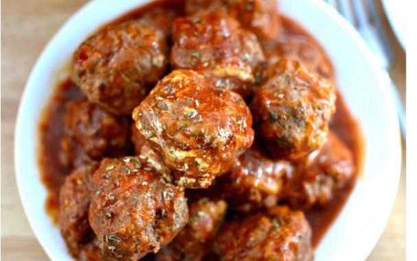 bobby-flays-meatball-sauce.jpg Bobby Flay’s Meatball & Sauce