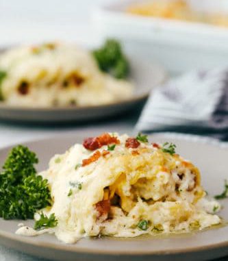 Chicken Bacon Garlic Alfredo Roll Ups