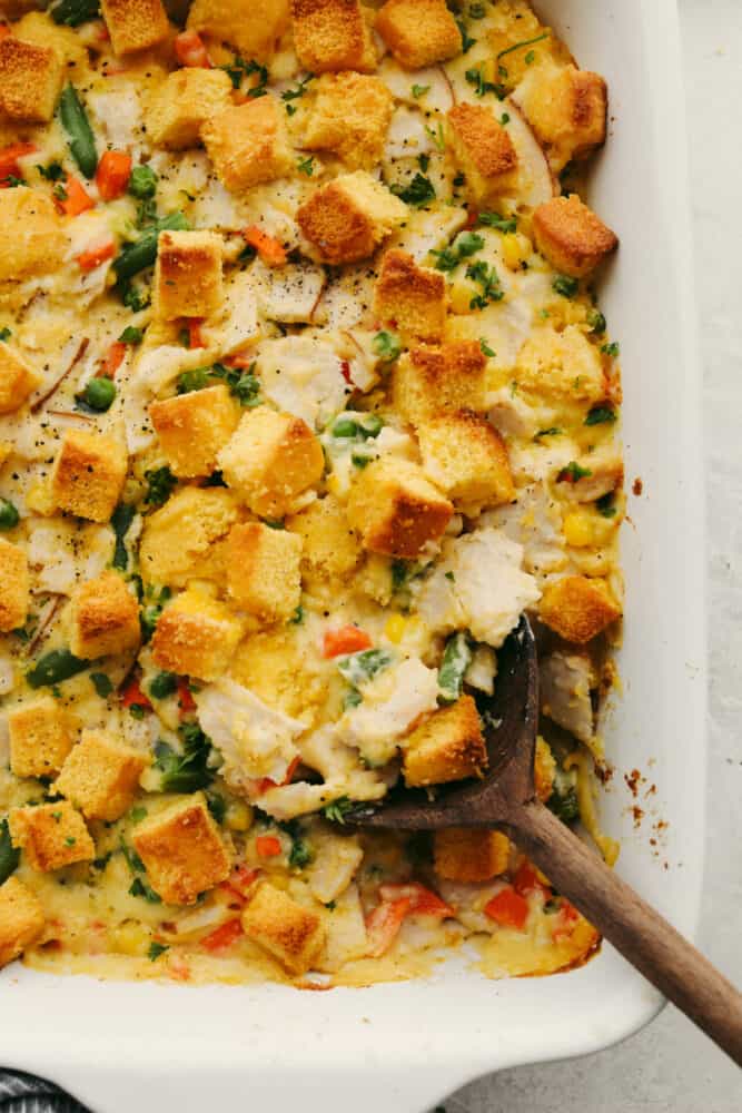 This leftover turkey casserole is creamy and delicious! Made with your leftover turkey, it's the easiest recipe to make just after Thanksgiving! It's SOO GOOD! Turkey casserole in a baking dish.