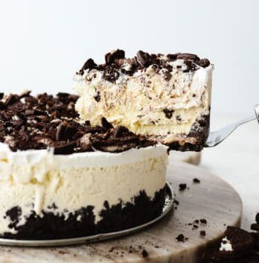 Cookies and Cream Ice Cream Cake