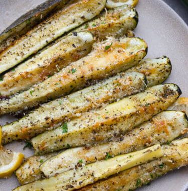 Roasted Parmesan Garlic Zucchini Spears